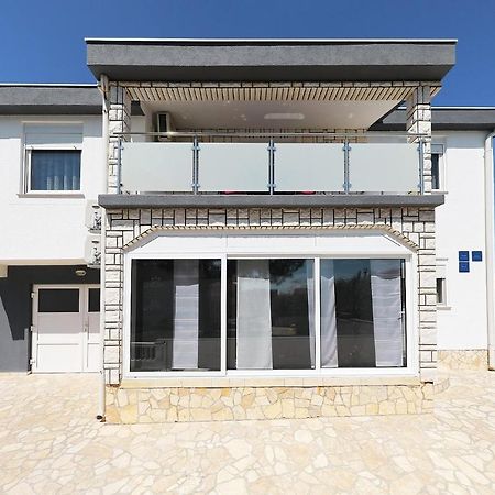 Apartmani Nella Вир Экстерьер фото